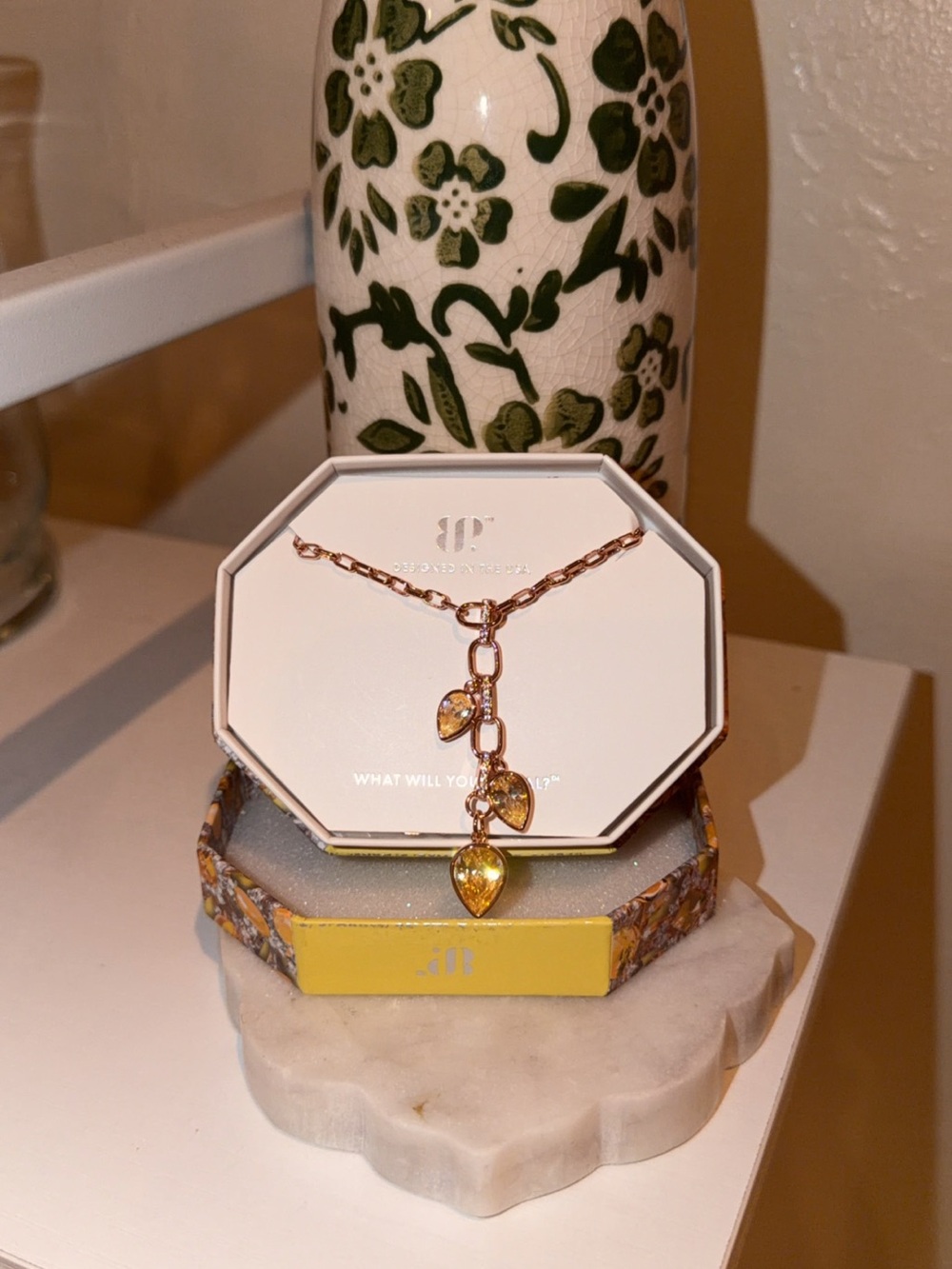 Bomb Party revealed necklace